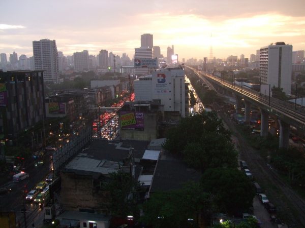 Dämmerung in Bangkok