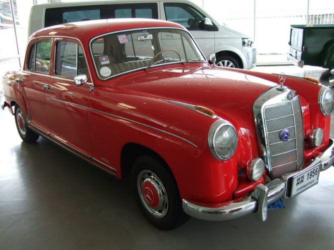 Mercedes 220 S